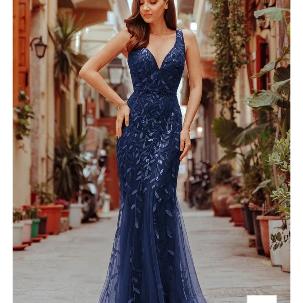 Ever Pretty (New with tags) Navy blue classic fishtail evening gown dress 6XL 20